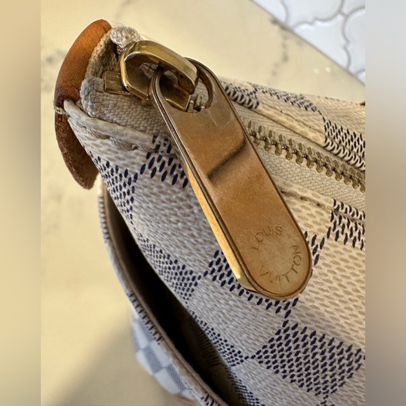 Louis Vuitton Damier Azur Totally PM - Picture 16 of 16